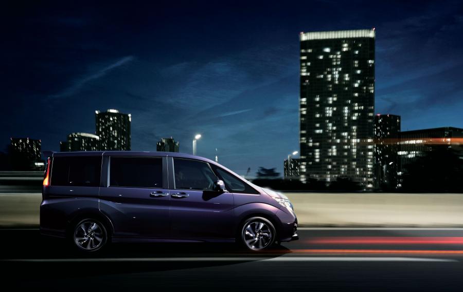 Honda StepWGN Spada 2015 года  (фото 6 из 8)